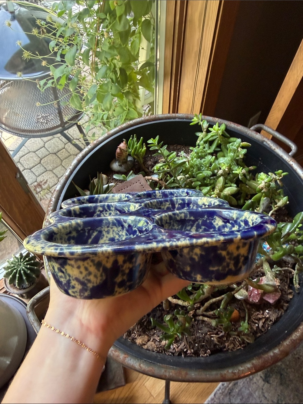 Vintage Bennington Pottery Blue Heavy Duty Muffin Pan - Picture 4 of 5